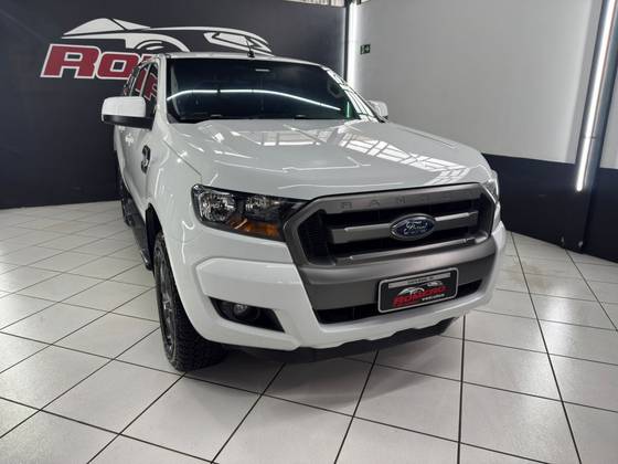 FORD RANGER 2.2 XLS 4X4 CD 16V DIESEL 4P MANUAL